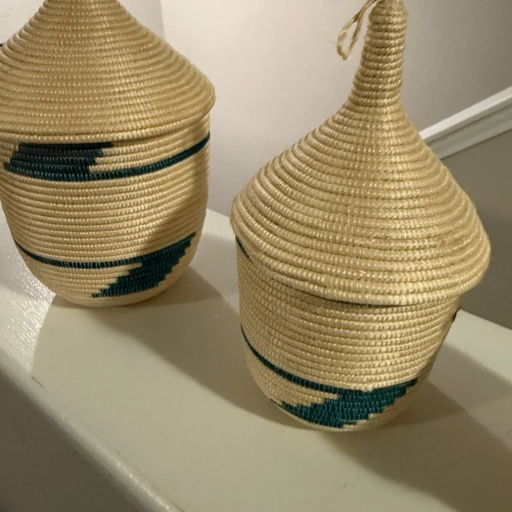 Rare  Rwandan Handmade Nesting Baskets with Lids 2.5”-9.5” set of 5